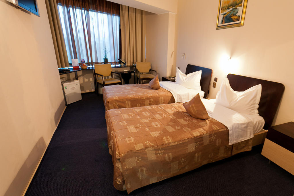 Hotel Dacia Rrt Бухарест Номер фото